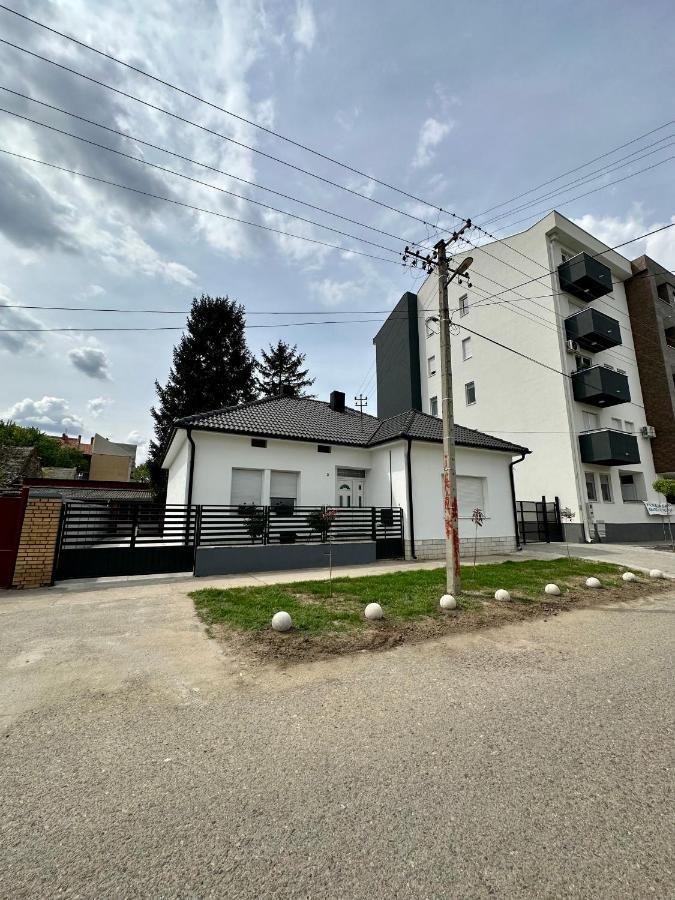 Apartman Maja Srbobran Εξωτερικό φωτογραφία